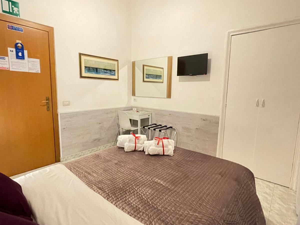 Roman Holidays Rooms Otranto Экстерьер фото