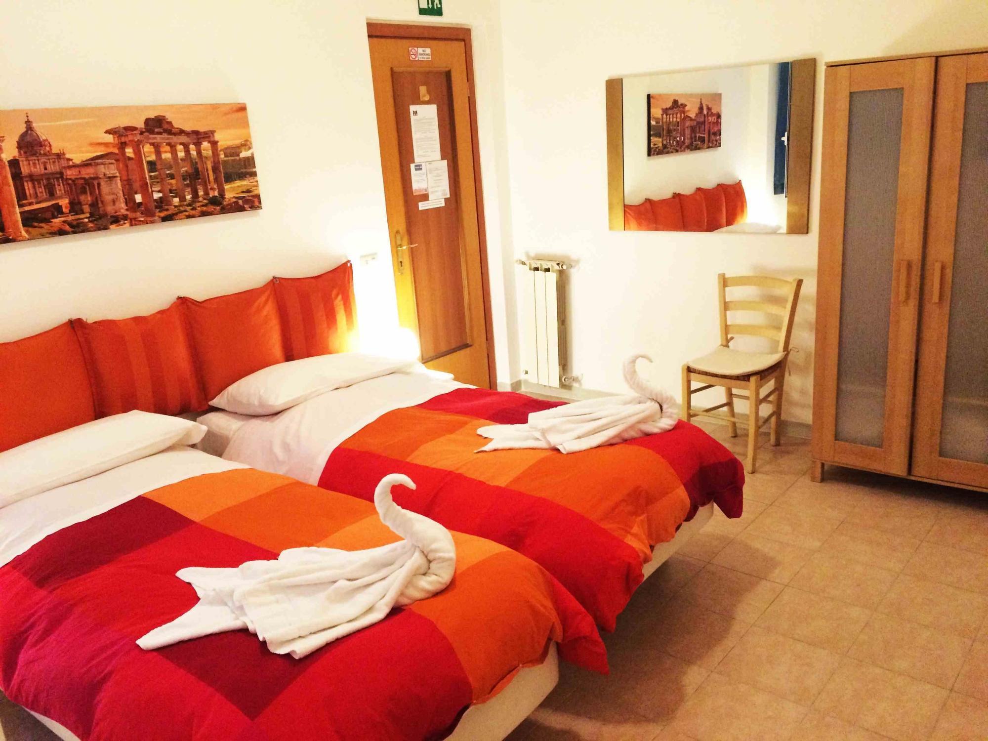 Roman Holidays Rooms Otranto Экстерьер фото